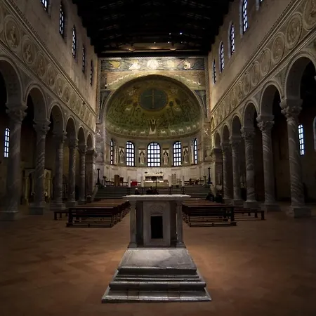 לינה וארוחת בוקר Bb Letterario ראבנה