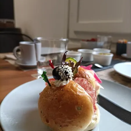 Bb Letterario לינה וארוחת בוקר ראבנה