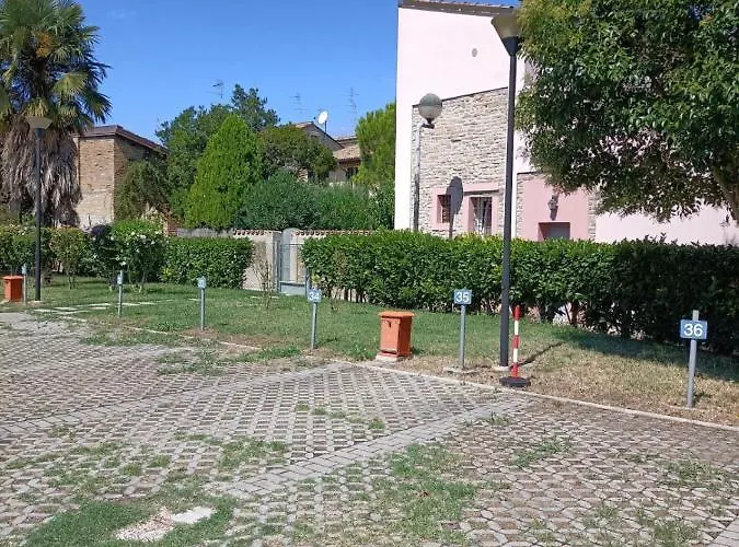 Bed and Breakfast Bb Letterario Ραβένα