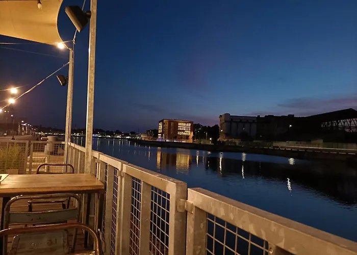 Bb Letterario فندق مبيت وإفطار